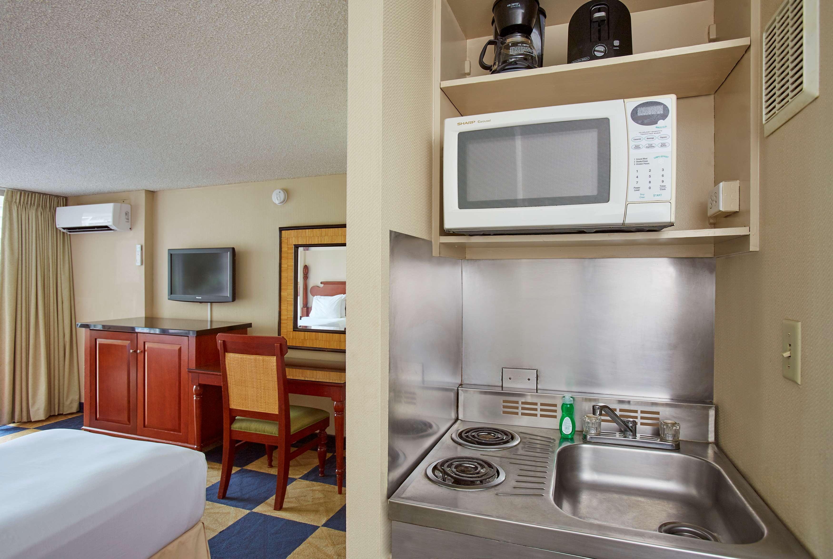 Ewa Hotel Waikiki Гонолулу Екстер'єр фото