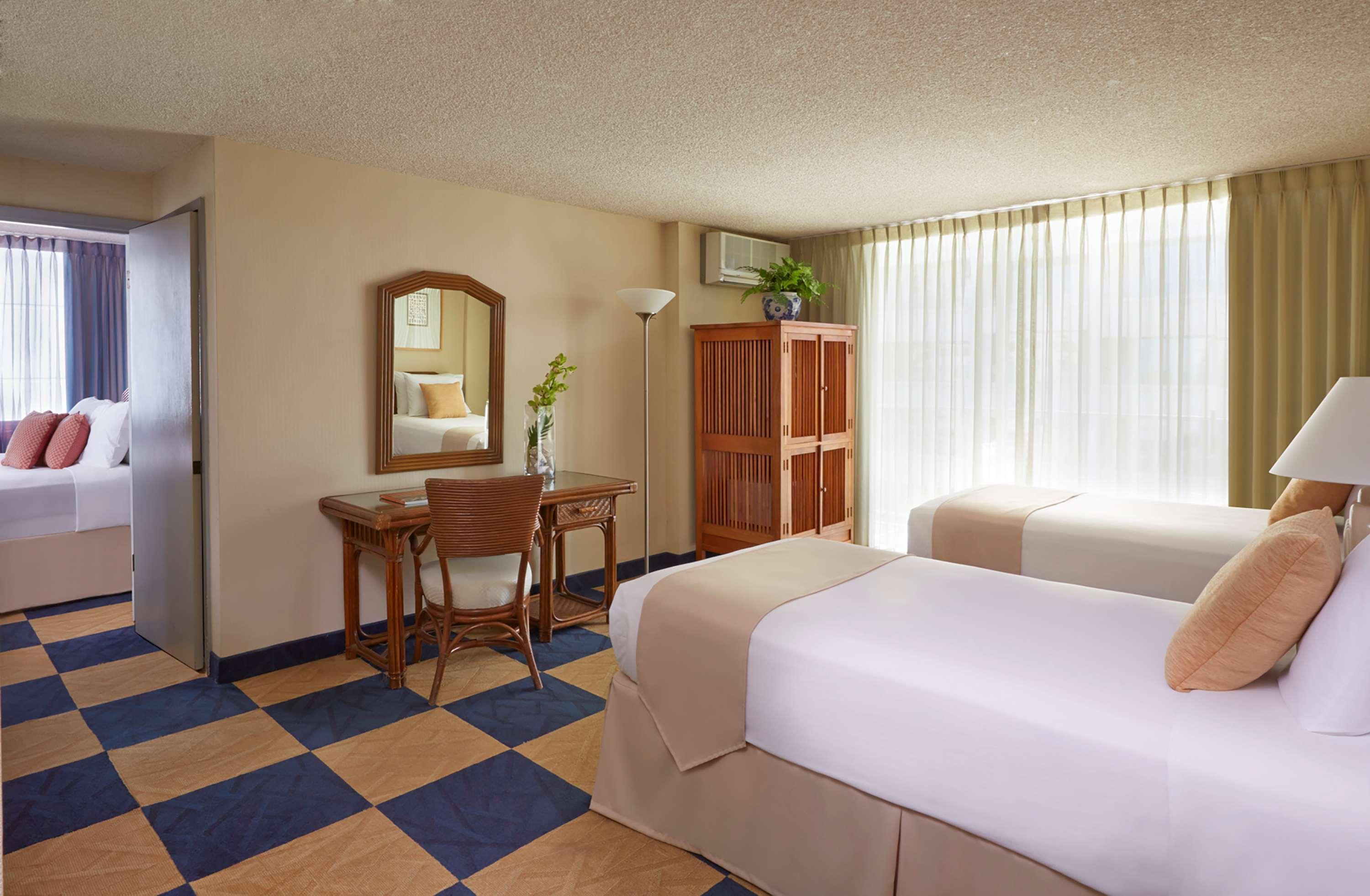 Ewa Hotel Waikiki Гонолулу Екстер'єр фото