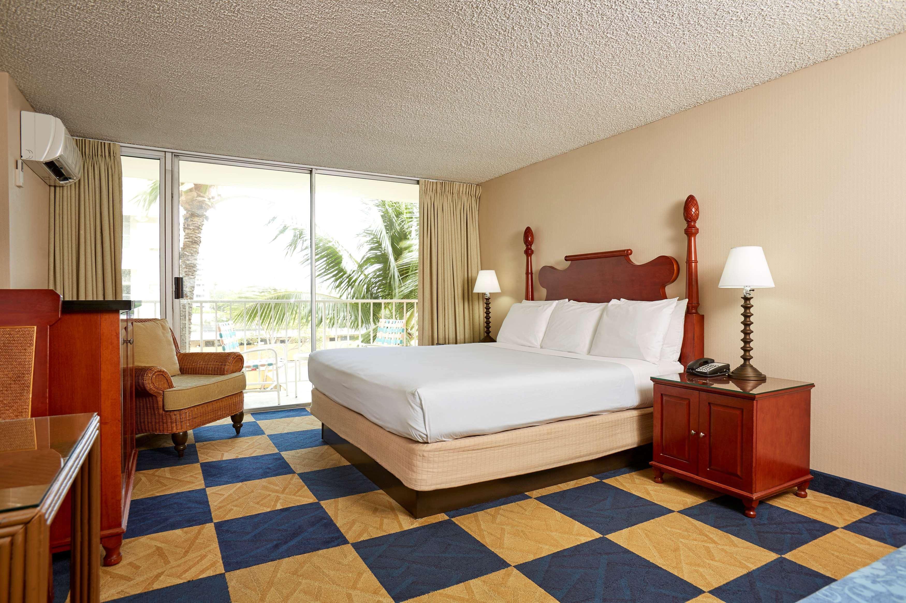 Ewa Hotel Waikiki Гонолулу Екстер'єр фото