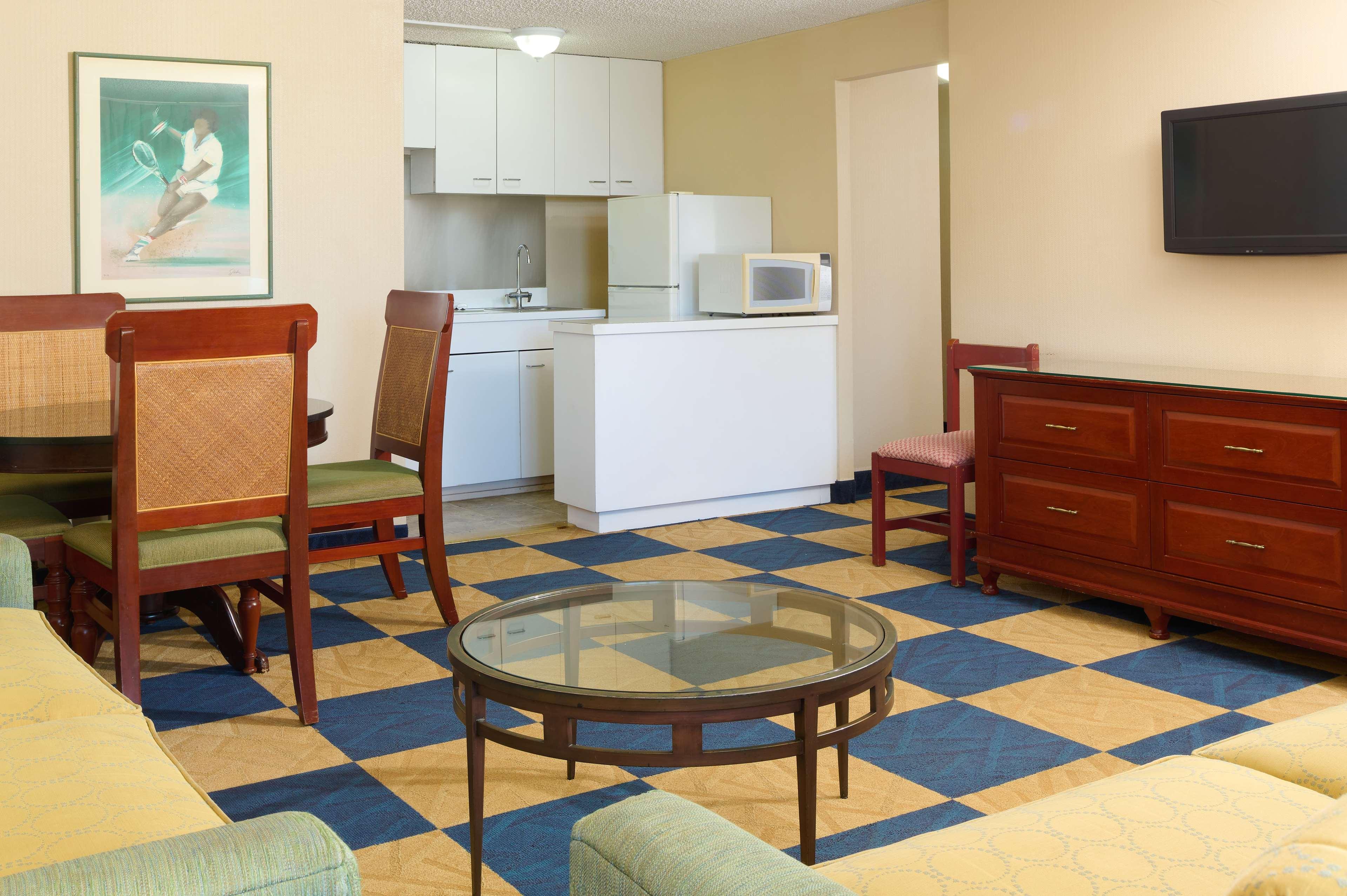 Ewa Hotel Waikiki Гонолулу Екстер'єр фото